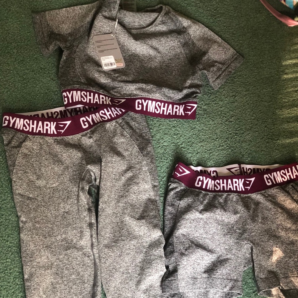 Gymshark Flex in Charcoal and Deep Plum